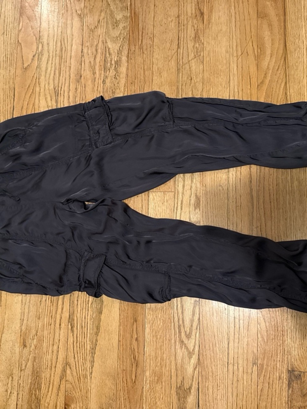 Aerie silky women’s jogger cargo pants - Picture 2 of 4